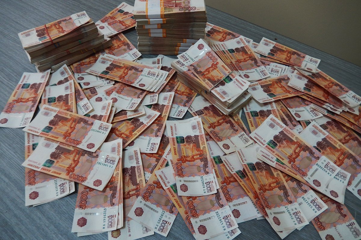 Хищение более 3 000 000 рублей.